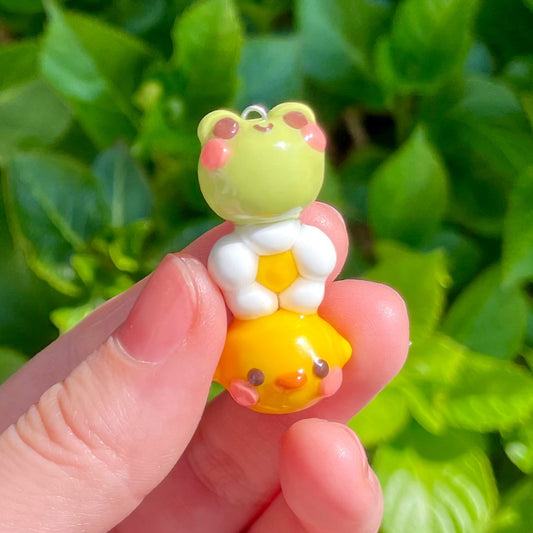 Frog Daisy Duck Charm