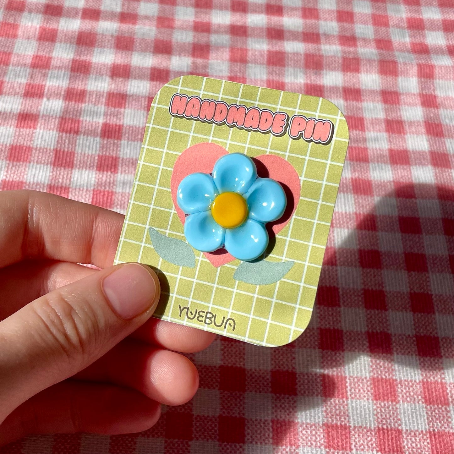 Colorful Daisy Pins